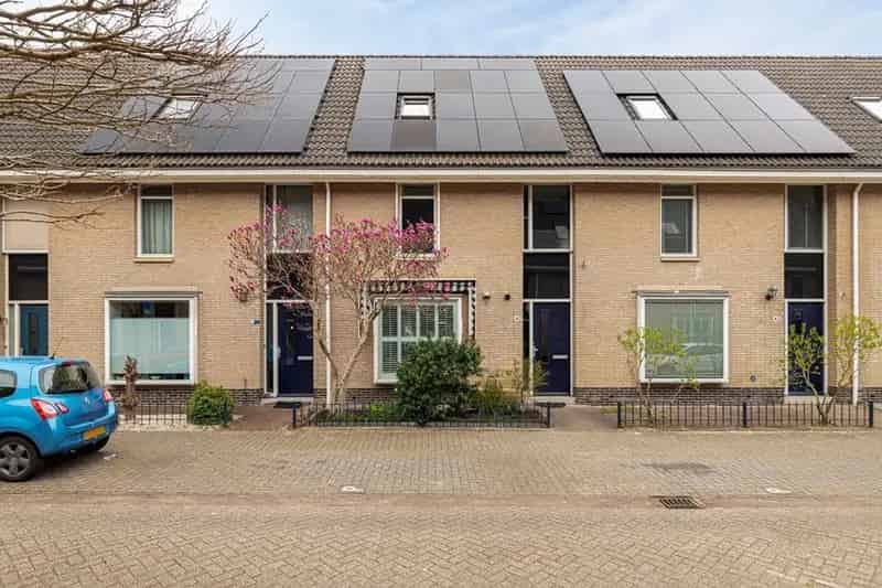 Luxe Eengezinswoning Zuidwijk 4 slaapkamers Tuin 17 Zonnepanelen
