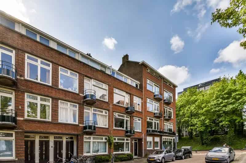 Benedenwoning Kralingen Authentieke Jaren 30 Details Tuin