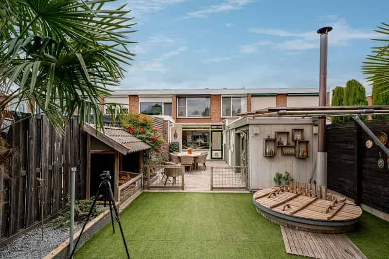 Huis te koop Zevenaar: 3 slaapkamers, tuin met sauna, energielabel B