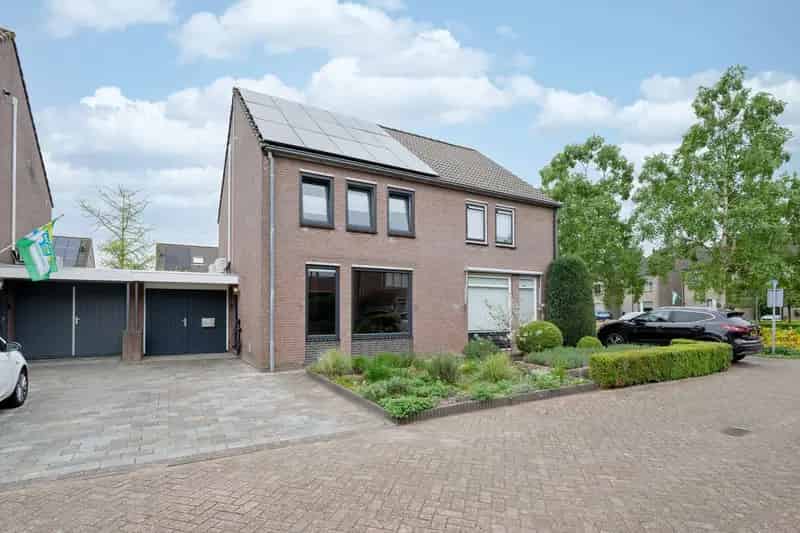 Gezinswoning Oudenbosch 4 slaapkamers Garage Moderne keuken