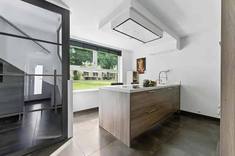 Moderne Eindwoning Hoogvliet 3 Slaapkamers Tuin Dakterras