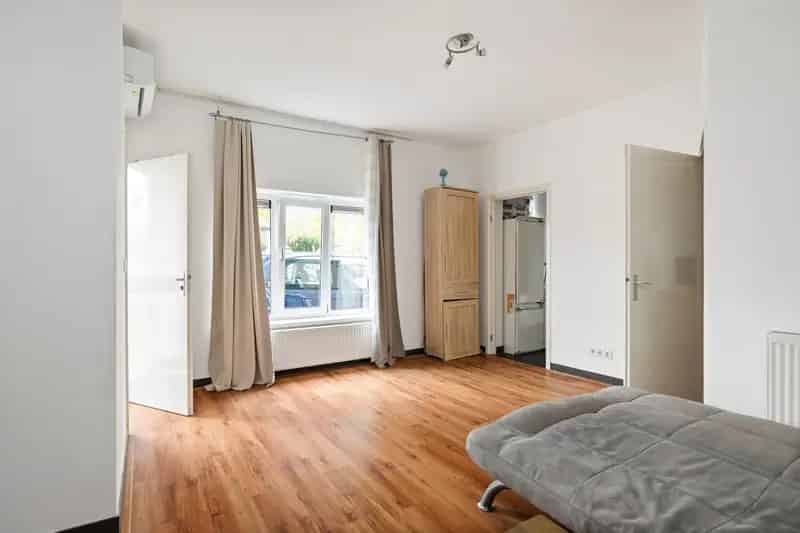 Halfvrijstaande woning Deventer twee wooneenheden