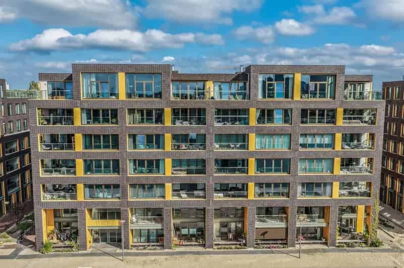 Luxe 4 Kamer Appartement Kop van Zuid Rotterdam Maas Uitzicht
