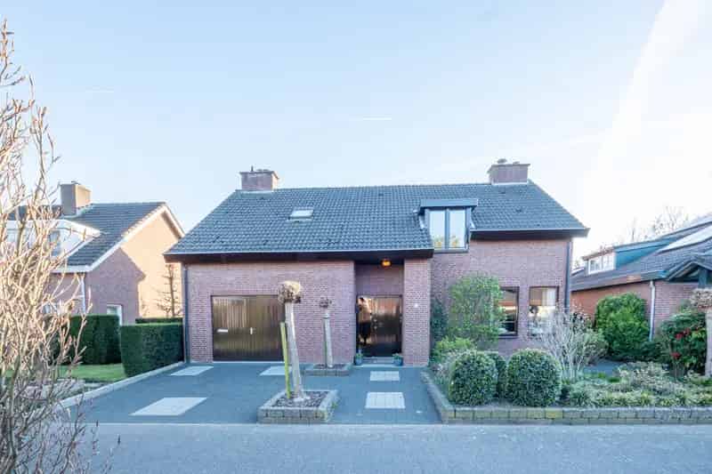 Vrijstaande woning Susteren 4 slaapkamers inpandige garage