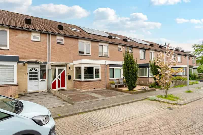 Huis te koop: Mannagrasstraat 14 1313 BR Almere 