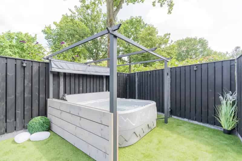 Gerendeerde Recreatiewoning Oostflakkee Nabij Natuur en Sport