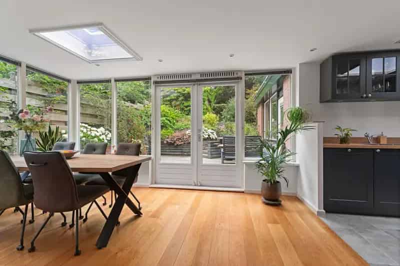 Huis te koop Heveadorp 3 slaapkamers moderne keuken tuin bos