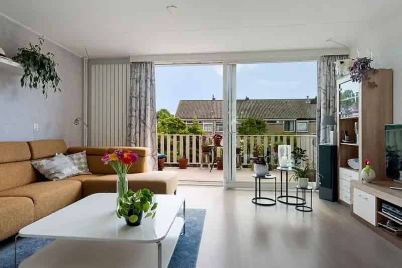 Huis te koop Zoetermeer 4 slaapkamers inpandige garage