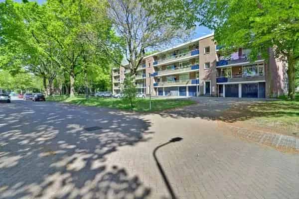 Ruim 3-kamer appartement Tilburg: Instapklaar en centraal gelegen