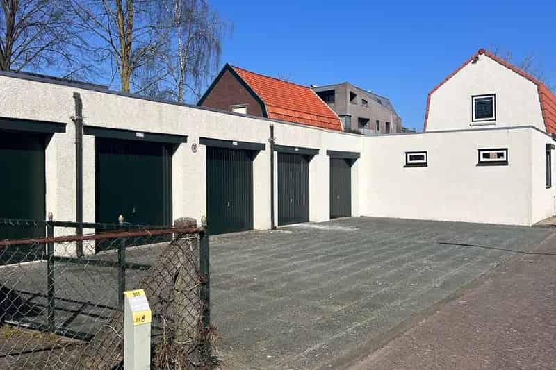 Garagebox te Koop Oosterhout Mgr Frenckenstraat