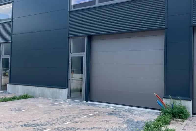 Bedrijfshal Almere te huur 160m² Turnkey Oplevering