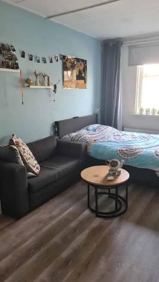 Kamer te huur in Huize Complex 16m2