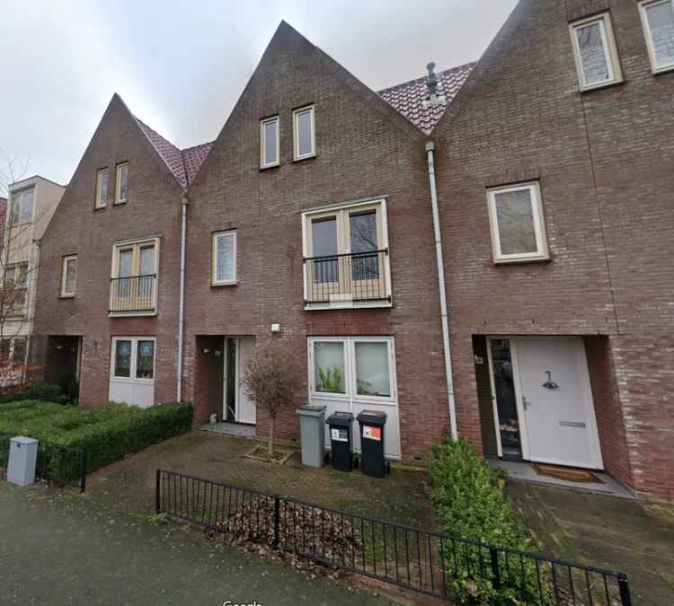 Ruime Tussenwoning Nieuw Vennep 3 slaapkamers Tuin
