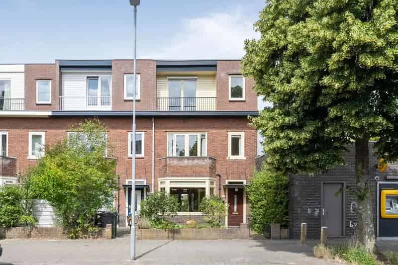 Huis te koop Haarlem: Ruime gezinswoning 7 slaapkamers mogelijk