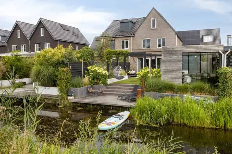 Ruime Tweekapper Veenendaal Oost 4 slaapkamers Luxe Tuin Garage
