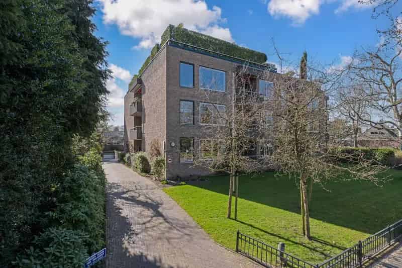 Luxe appartement Hilversum 191m2 2 badkamers 3 balkons