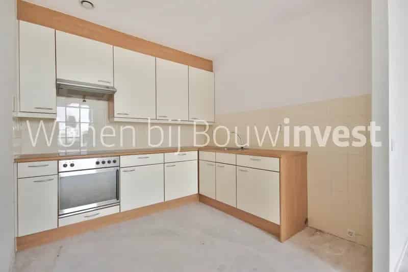 3-kamerappartement 115m2 Balkon Parkeerplaats Beschikbaar 5 juni 2025
