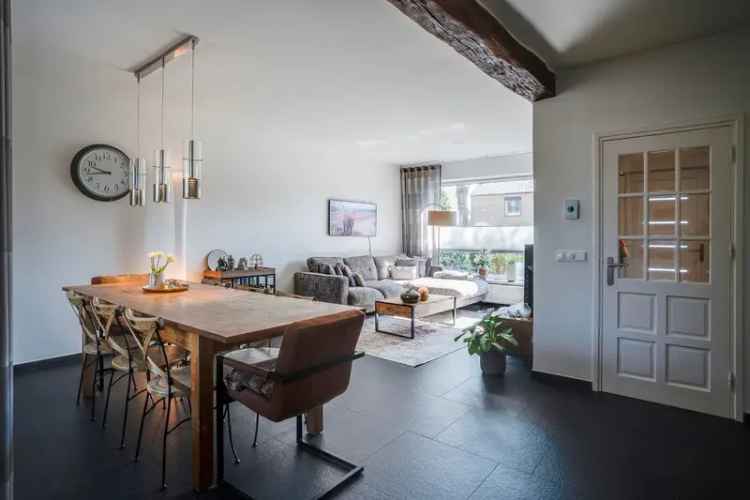 Ruime Tweekapper Elsloo 3 slaapkamers Moderne Keuken Tuin Zonnepanelen