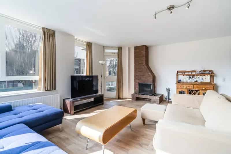 Appartement te koop Johan van Oldenbarneveltlaan Den Haag