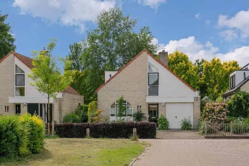 Ruime Vrijstaande Woning Kluppelshuizen 3 slaapkamers Garage Tuin Energielabel B