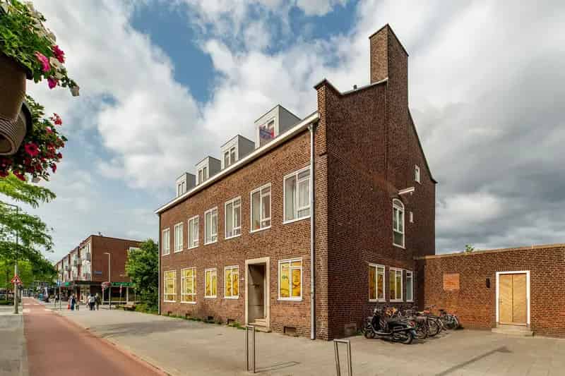 Appartement Overschie: Modern & Historisch Charm