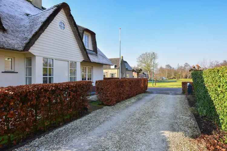 Rietgedekt Landhuis Ankeveen Ruime Tuin Luxe Afwerking
