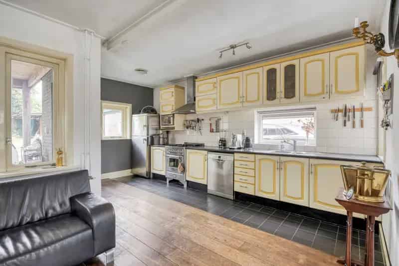 Jaren 30 Twee Onder Een Kapwoning Rhenen Diepe Tuin Garage Potentie