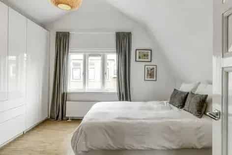 3 kamers huis van 99 m² in Rotterdam