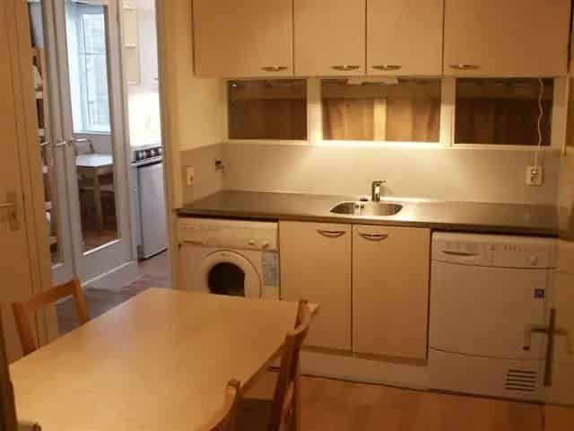 2 Kamers Amsterdam: Partners of Familie