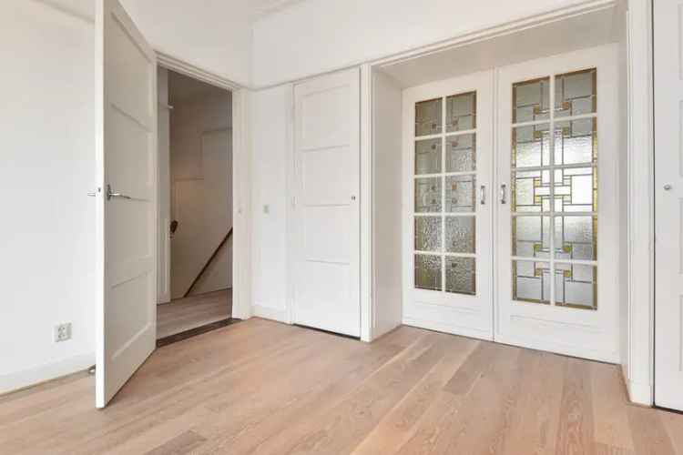Appartement te koop Den Haag: 100m2, modern, 2 slaapkamers, 9 zonnepanelen