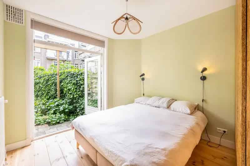 Jaren 30 Benedenwoning Amsterdam 2 slaapkamers Tuin Gerenoveerd