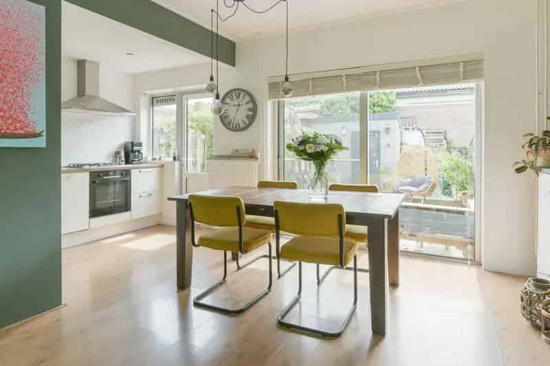 Jaren 30 woning Uithoorn 4 slaapkamers zonnige tuin