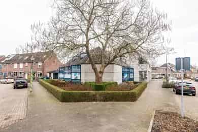 470 m2 Kantoorruimte te huur Hank