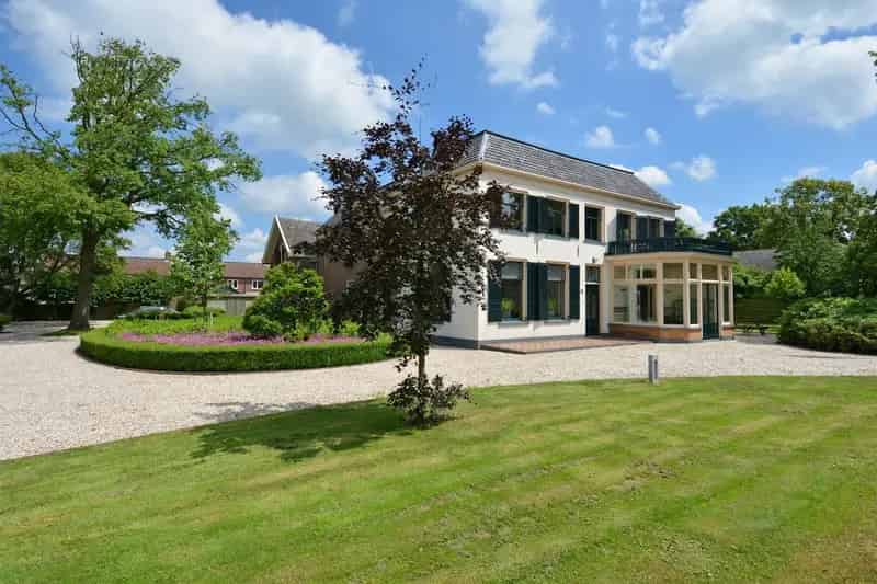 Monumentaal Pand Steenderen: Wonen en Werken Gecombineerd