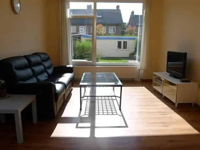 Huis Busonilaan Eindhoven 2 slaapkamers tuin berging