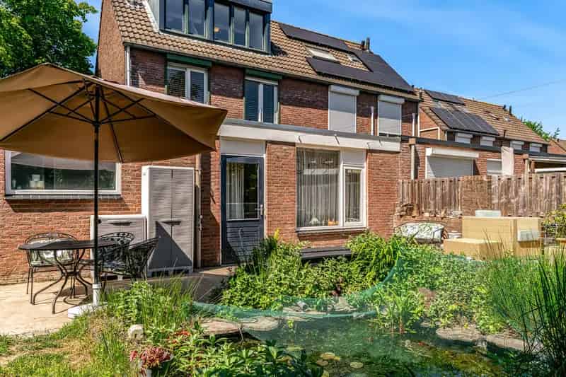 Ruime Tweekapper met 5 Slaapkamers en Mogelijkheden voor Mantelzorg