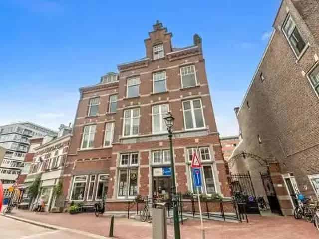 Huis te koop Den Haag 8 kamers 191m2