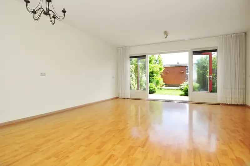Ruime eengezinswoning 4 slaapkamers te huur