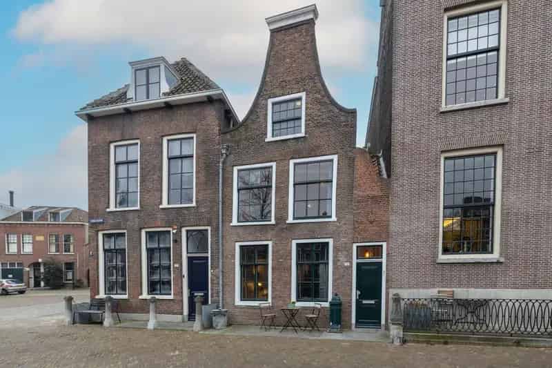 Rijksmonument 1830 Lange Haven: Gemoderniseerd met Havenzicht