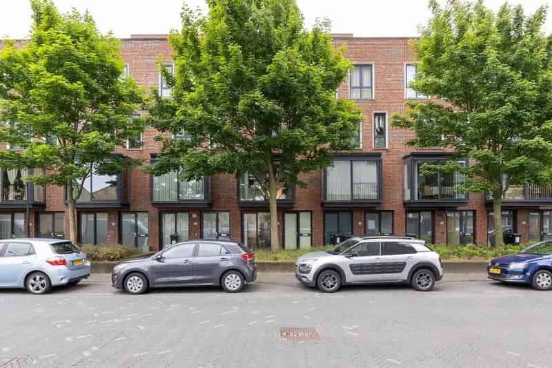Ruime Eengezinswoning Amsterdam Claus van Amsbergstraat