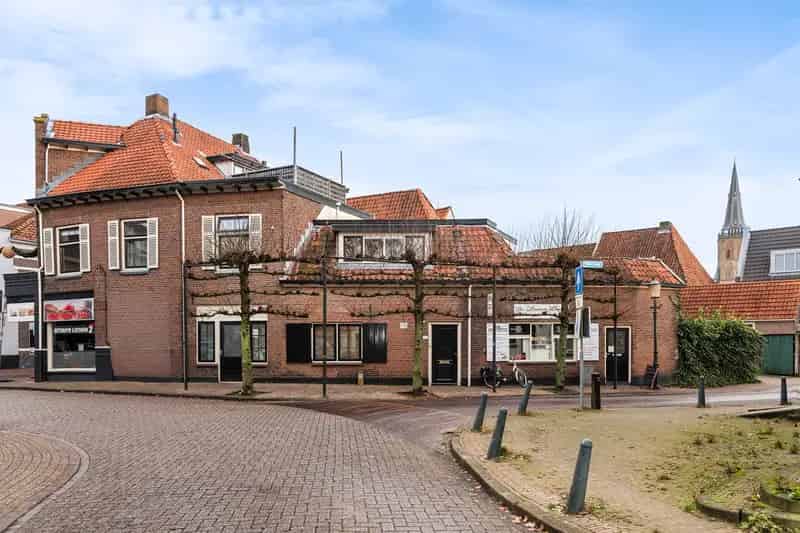 Beleggingspand Lochem Centrum: Winkelruimtes en Appartementen