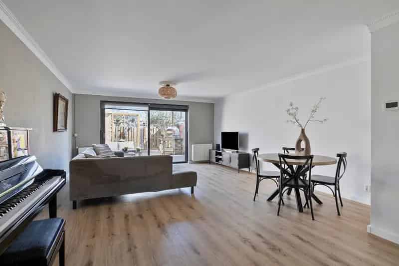 5 Slaapkamers 2 Badkamers Ruime gezinswoning Oudelandshoek