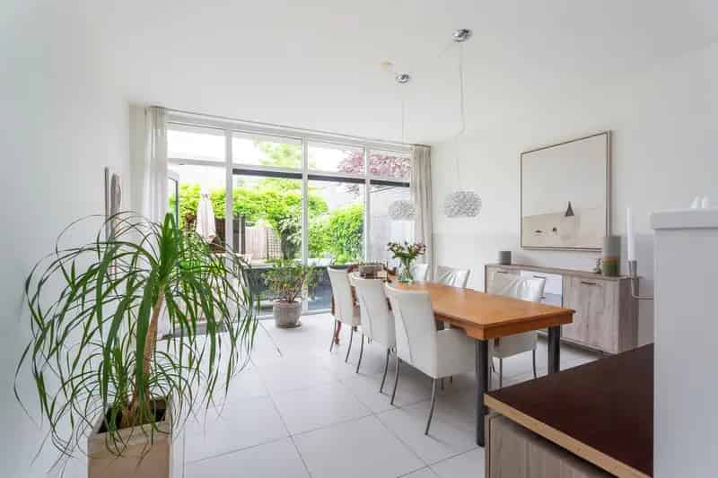 Ruime Hoekwoning Stadstuinen Rotterdam 4 slaapkamers Dakterras