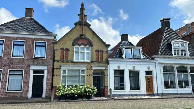 Grachtenpand Te Koop in 20, Kleine Dijlakker, Bolsward, Fryslân