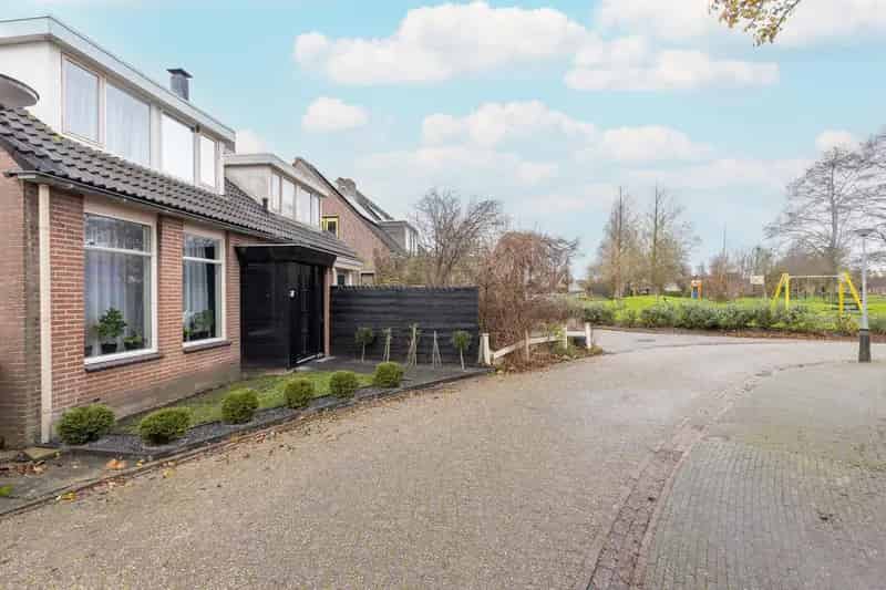 Geheel Gemoderniseerde 2 1 Kap Woning Ruime Tuin 3 Slaapkamers