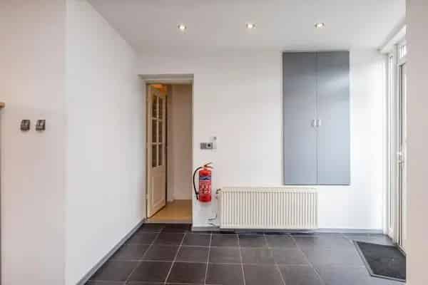 Ruime Maisonnette Amstenrade 170m2 Bedrijfsruimte Dakterras 3 slaapkamers