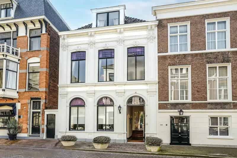 7-kamer Woonhuis 's-Gravenhage