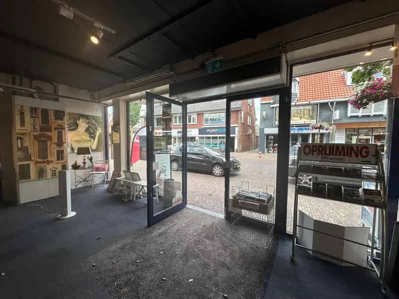 Winkel Driebergen-Rijsenburg | Zoek winkels te huur: Traaij 73 3971 GC Driebergen-Rijsenburg 