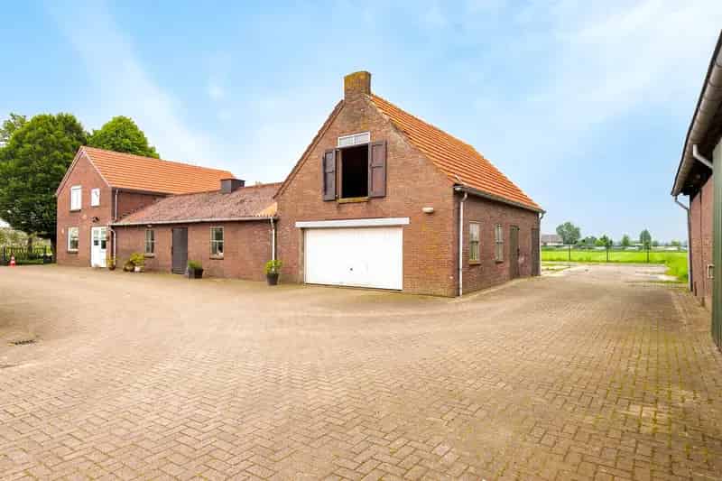 Huis te koop Heteren Polderstraat Veel Bijgebouwen