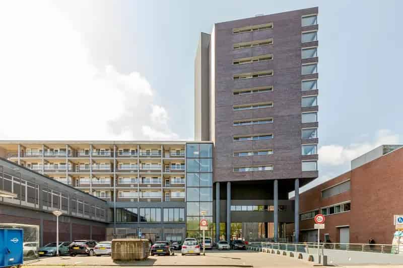 Ruim 3-kamerappartement Amstelveen Stadshart 100m² Balkon